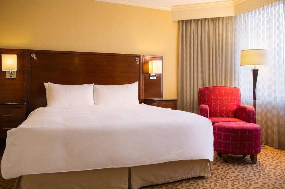 Hotel Crystal Gateway Marriott Arlington Exterior foto